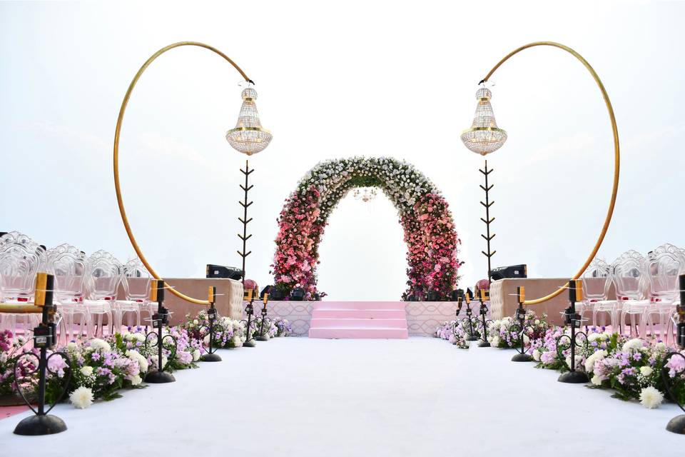 Mandap & Aisle Decor