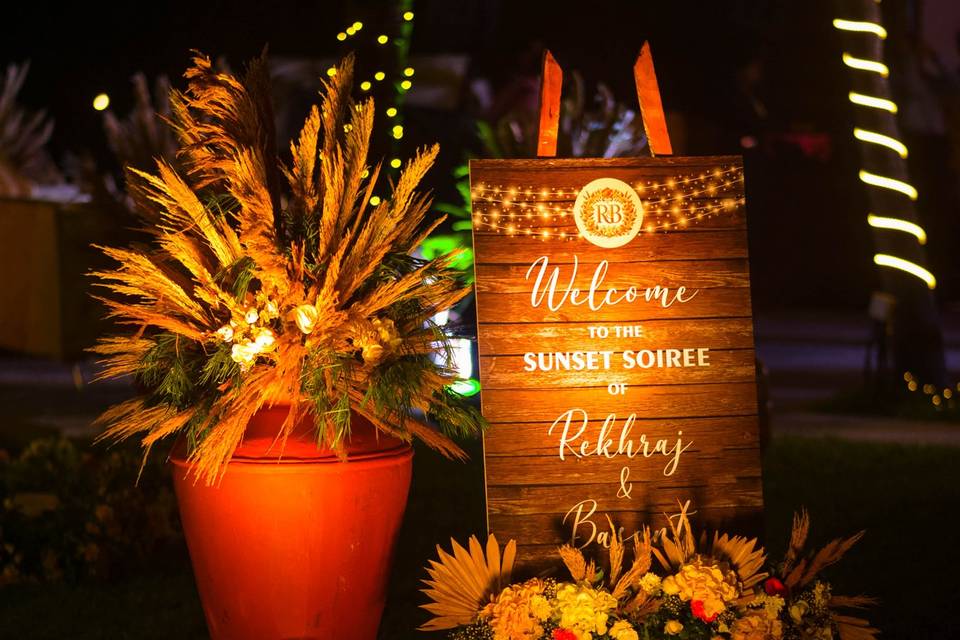 Welcome Board Decor