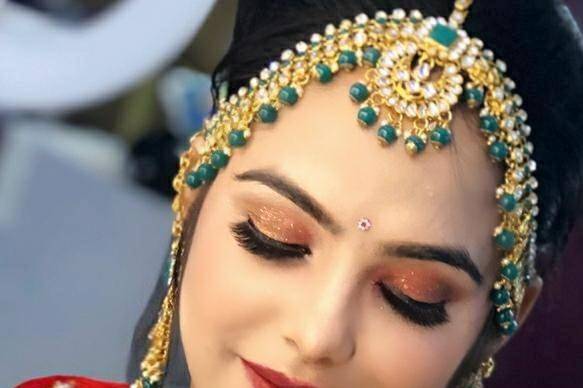 Bridal makeup