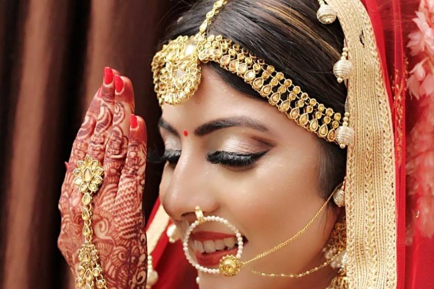 Bridal makeup