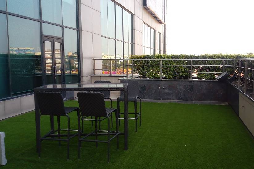 Outdoor lawn, terrace