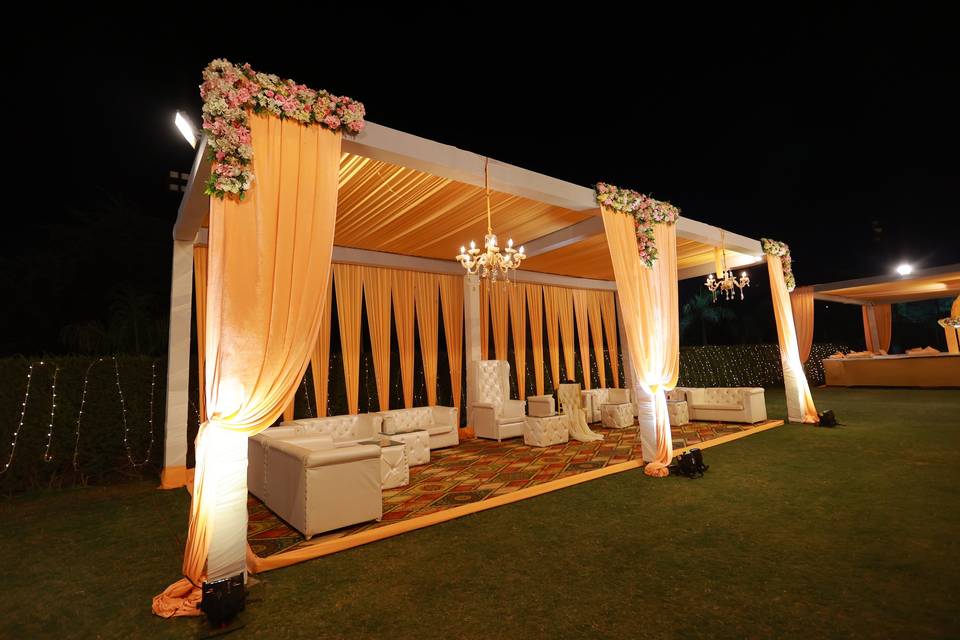 Wedding Venue- Lawn