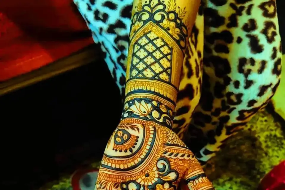 Latest easy mehndi designs