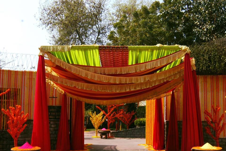 Entrance decor