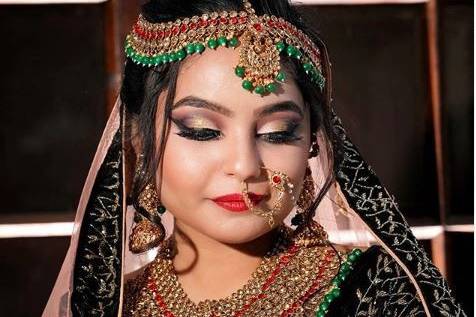 Maquillage By Himanshi Mansinghani