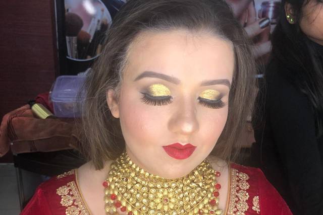 makeup-madness — Prom: Yellow or Gold Dress 1. Classic - This...