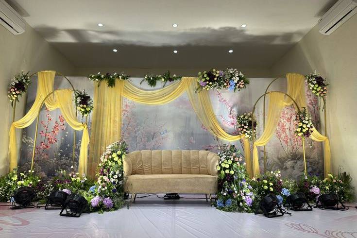 Garden Inspired Wedding Stage