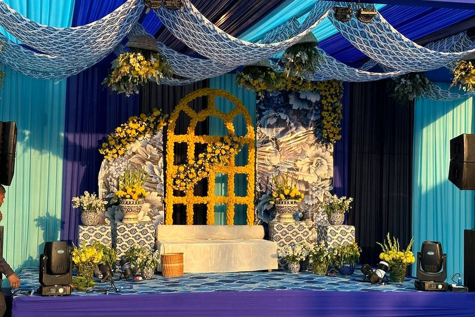 Stage decor