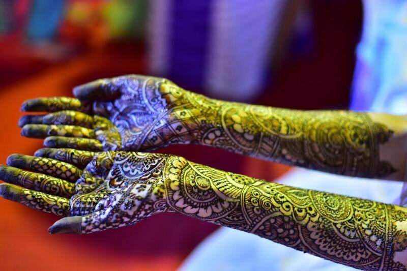 Uzmas Mehendi Parlour