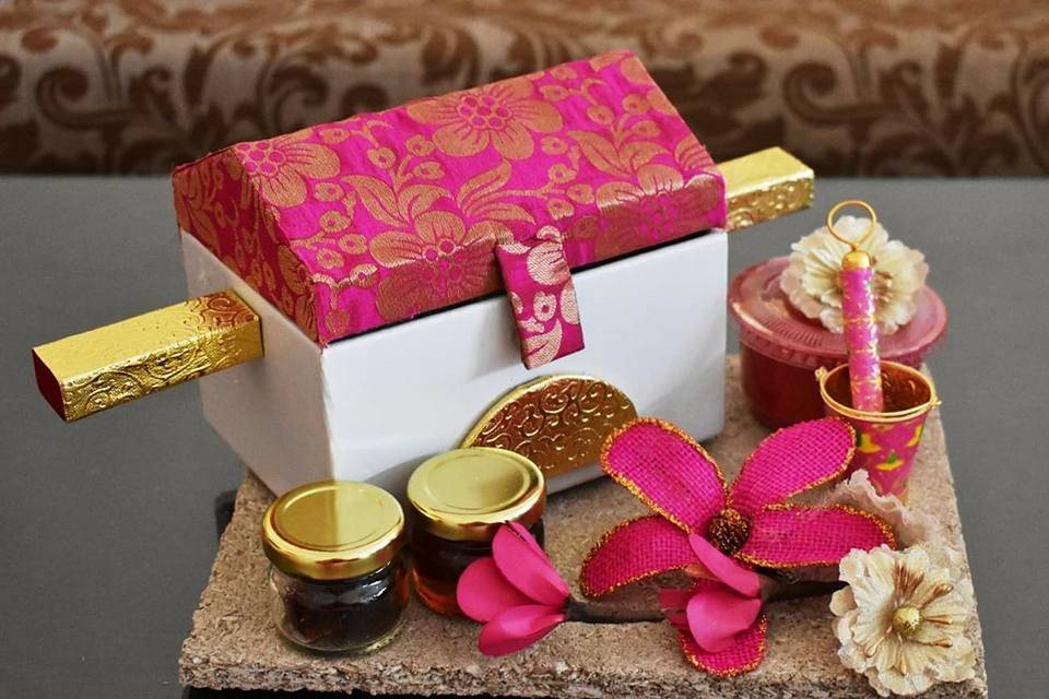 Crafting this trousseau trunk set dipped in a bridal red