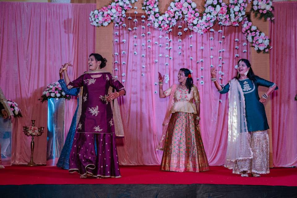 Ladies Sangeet Performance