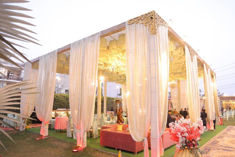 Main Lounge