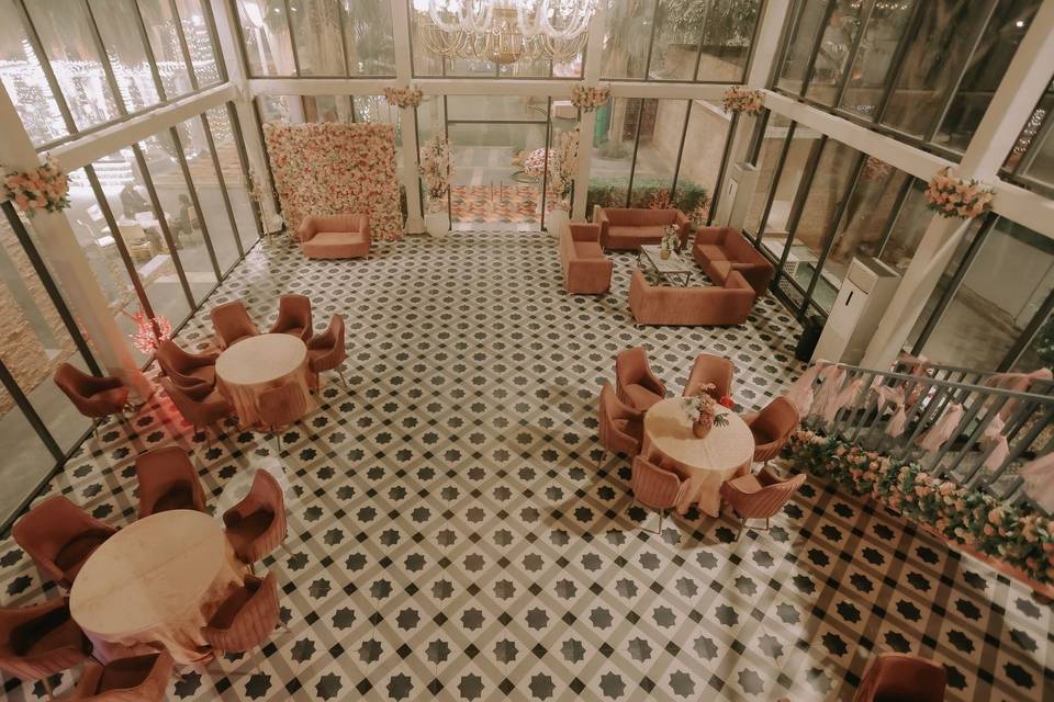 Banquet hall