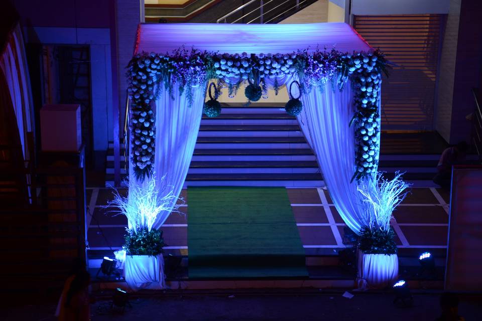 Entrance decor