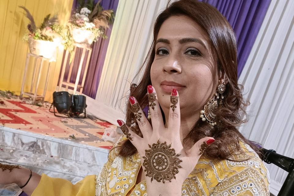 Designer mehndi