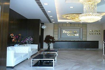 Pearl Grand Vivek Vihar