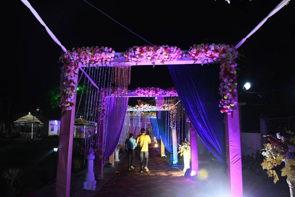 Entrance Decor