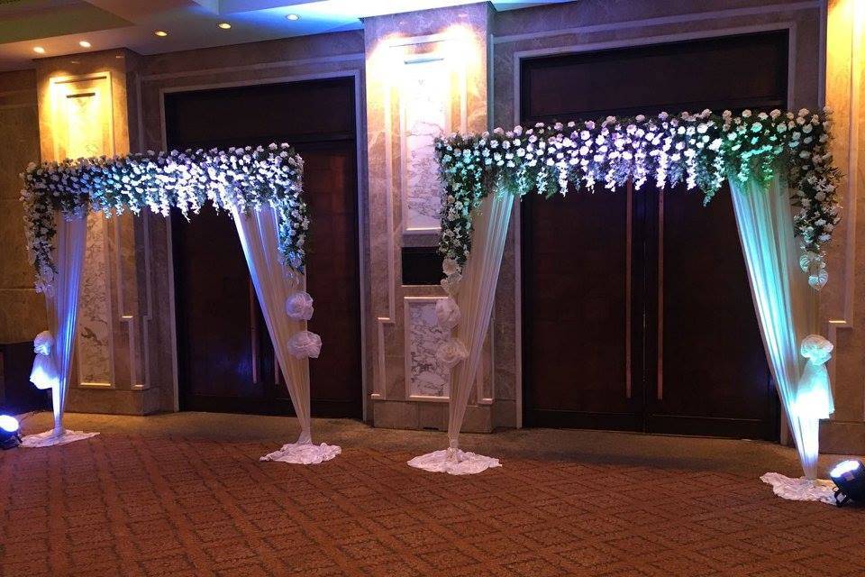 Entrance decor