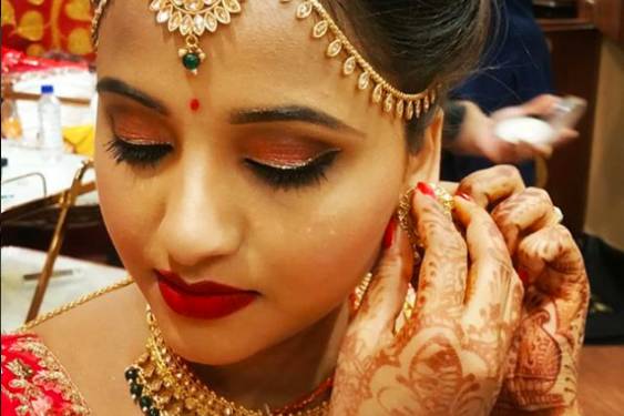 Bridal makeup