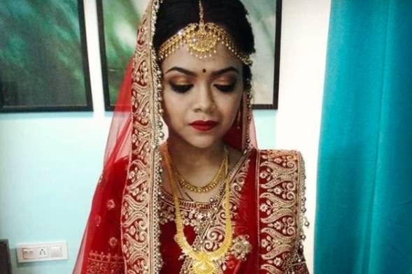 Bridal makeup