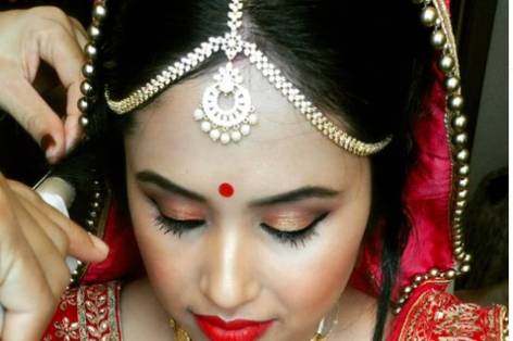 Bridal makeup