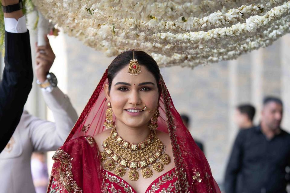 Bridal walkway