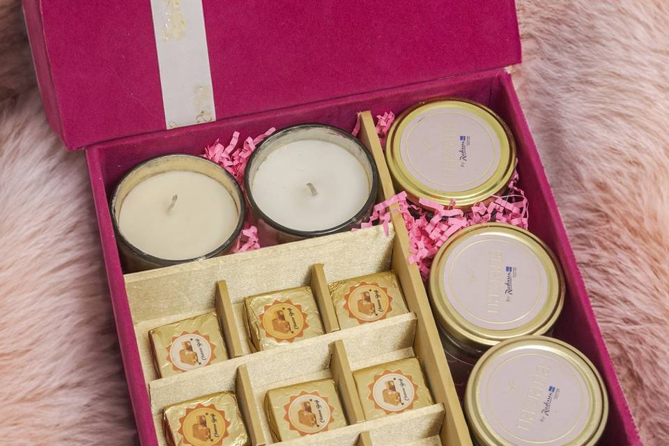 Pink Velvet Hamper