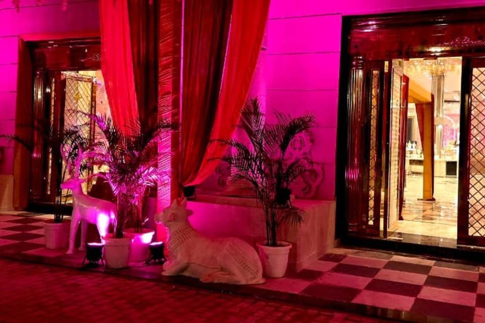 Entrance decor