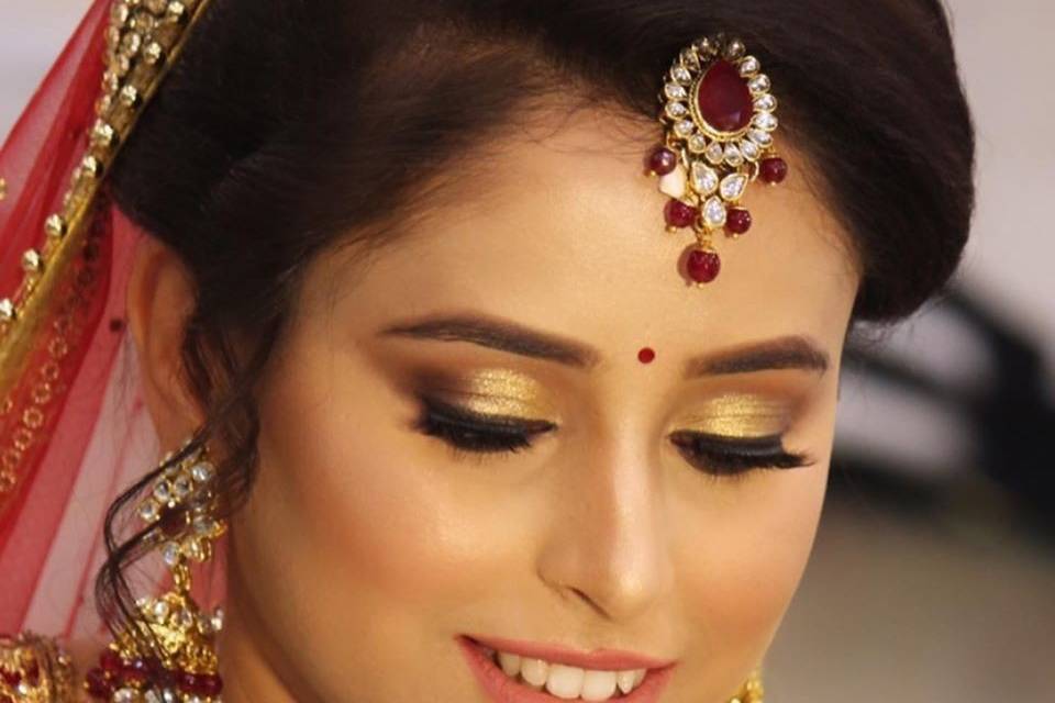 Bridal makeup