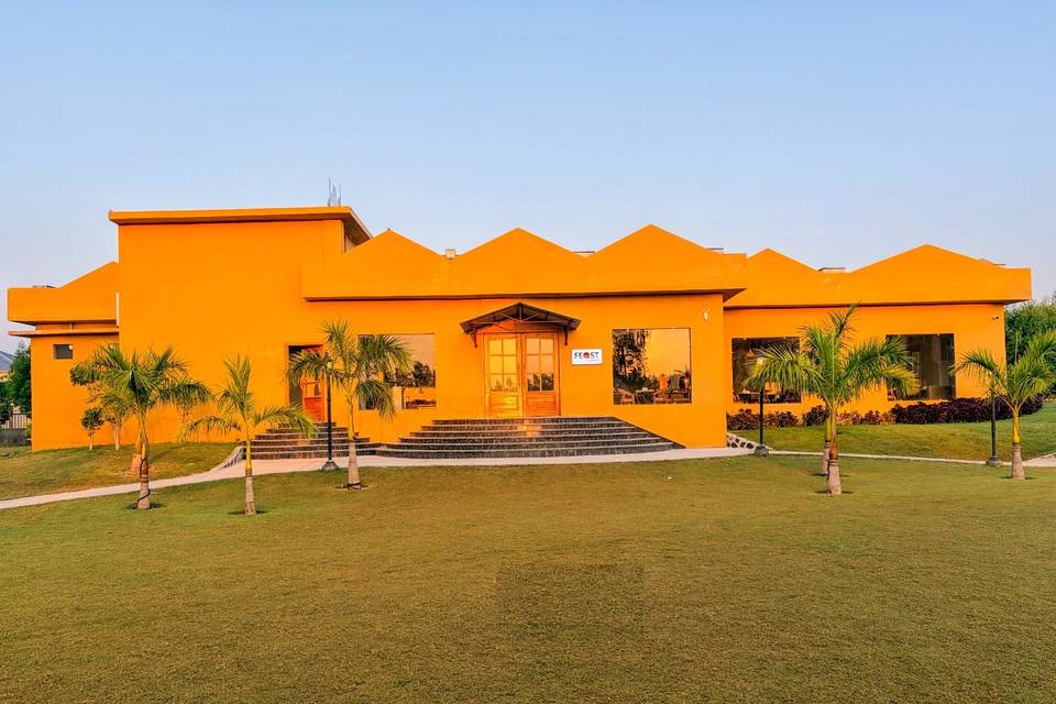 Lawn area