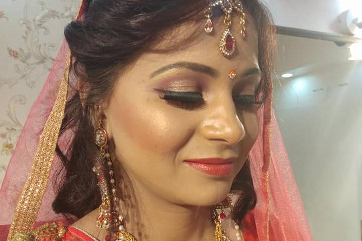 Bridal makeup