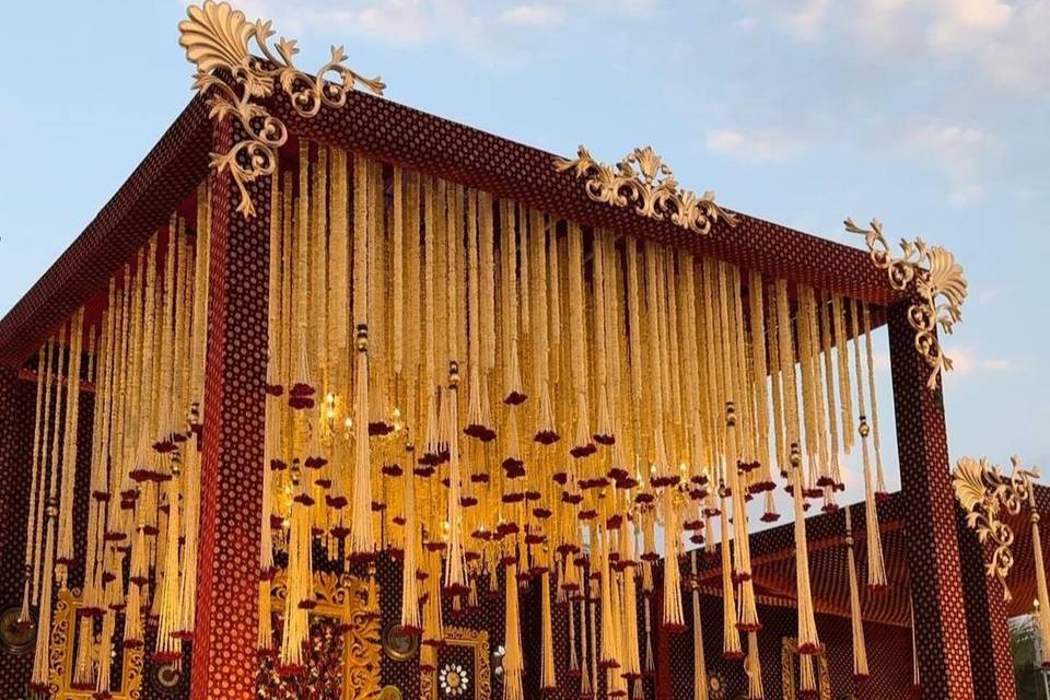 Red Elegant Mandap