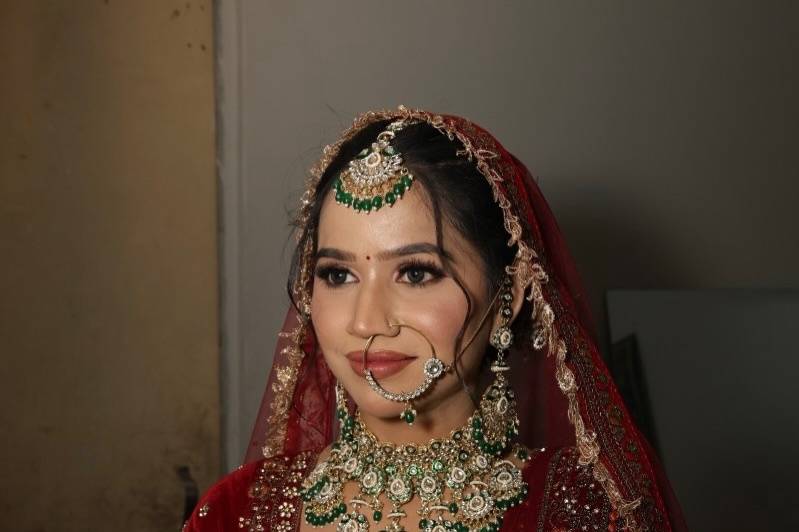Bridal makeup