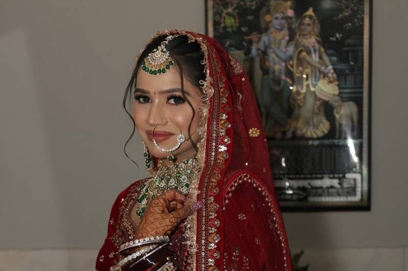 Bridal makeup