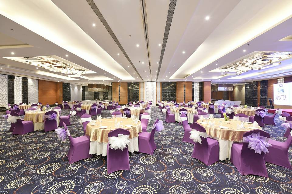 Banquet hall