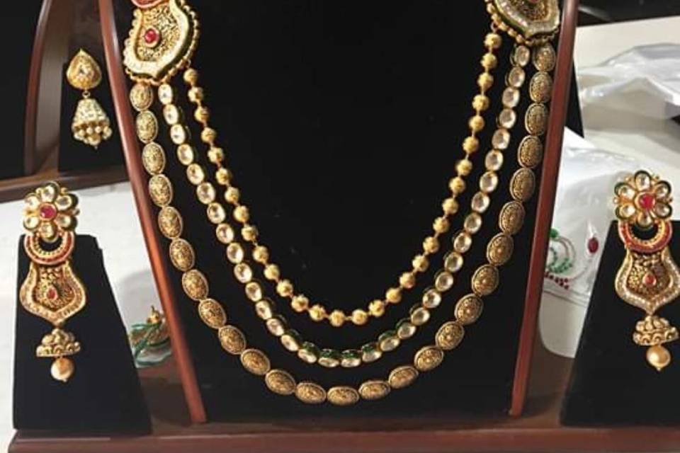 Swastik Jewels By Ashu Kapoor