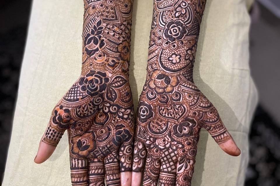 Front hands bridal mehendi