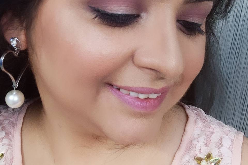 Soft Party makeup