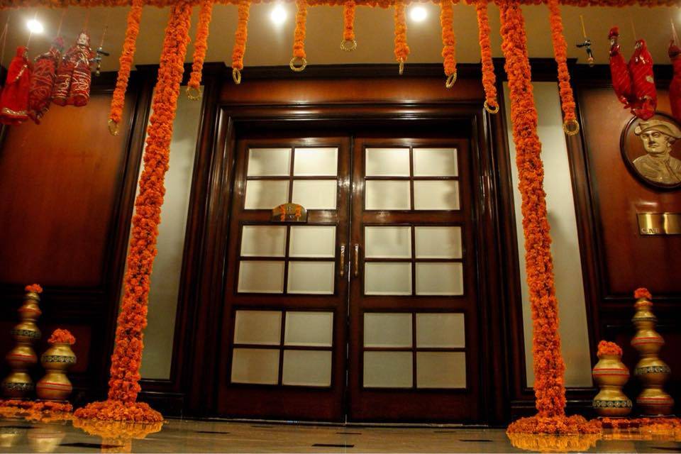 Entrance decor