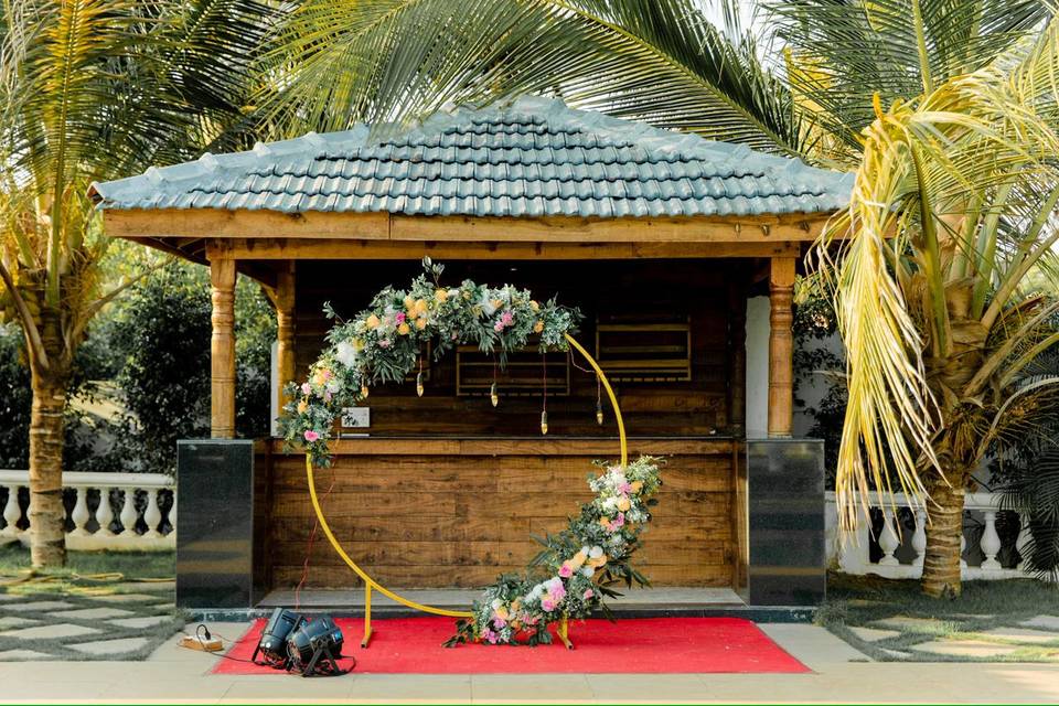 Entrance decor