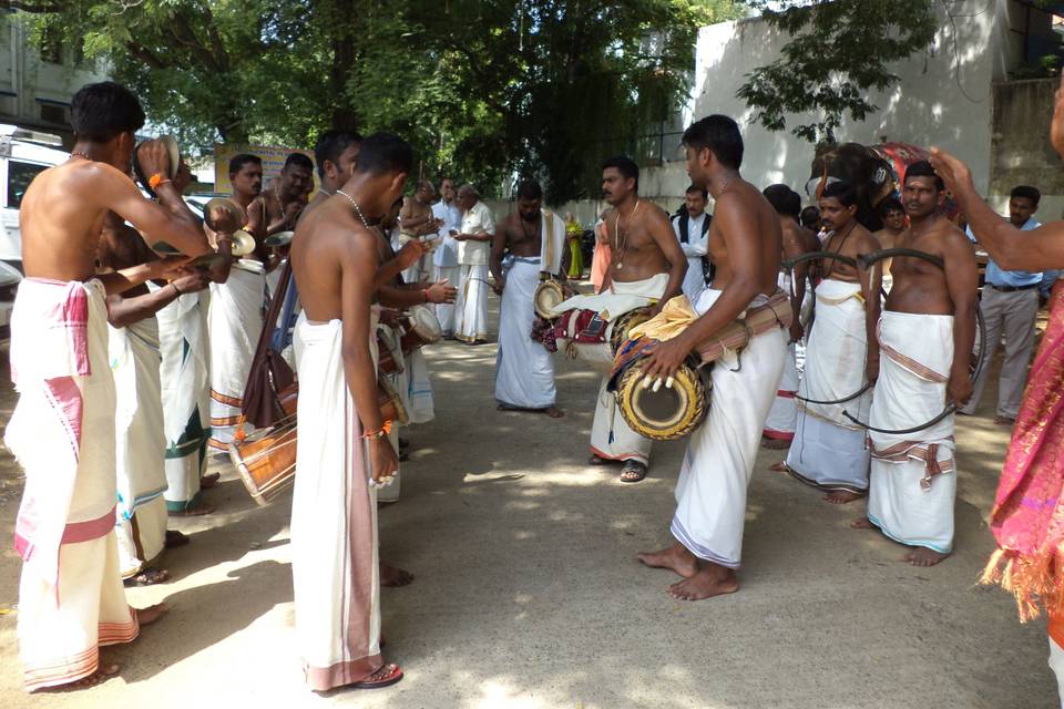 Panchavadyam