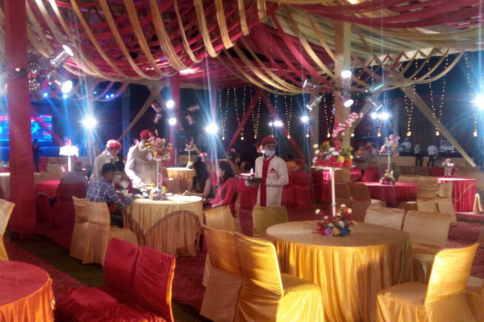 Wedding decor and lighting