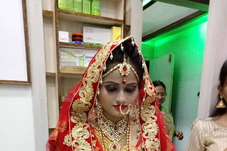 Bridal makeup