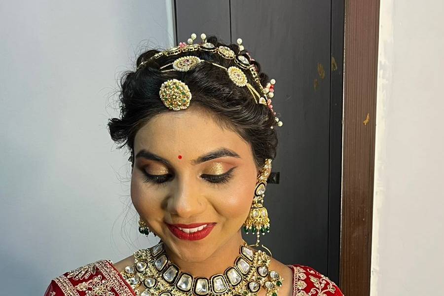 Bridal makeup