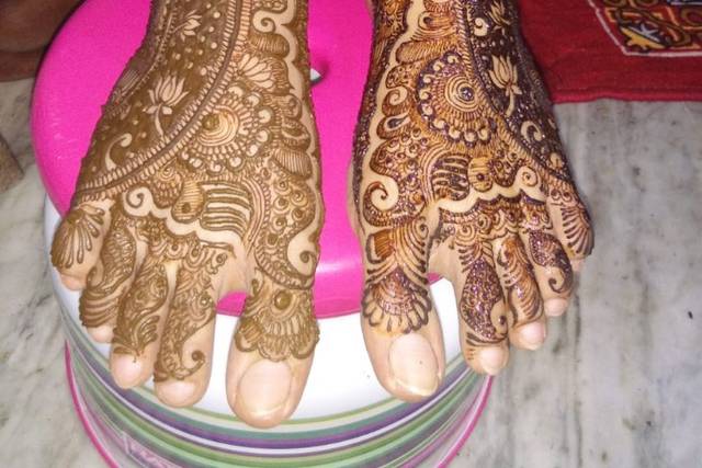 Anil And Sanjay Mehendi Art - Price & Reviews | Mehndi Artist in Gurgaon