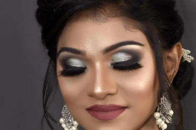 Party makeup