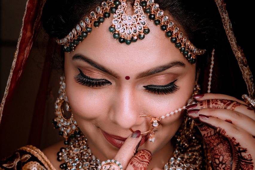 Archana Mohan - Freelance Bridal Make-up Artist and Hairstylist