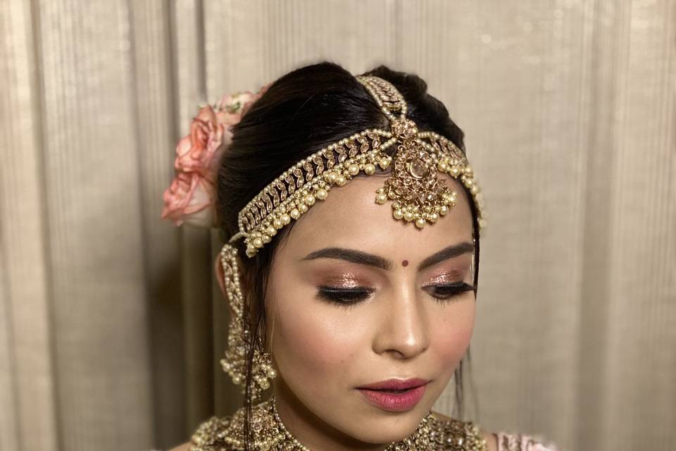 Bride Deepa Haldwani