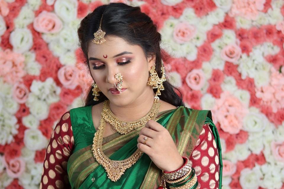 Neha Nikumbh - Makeup Artist