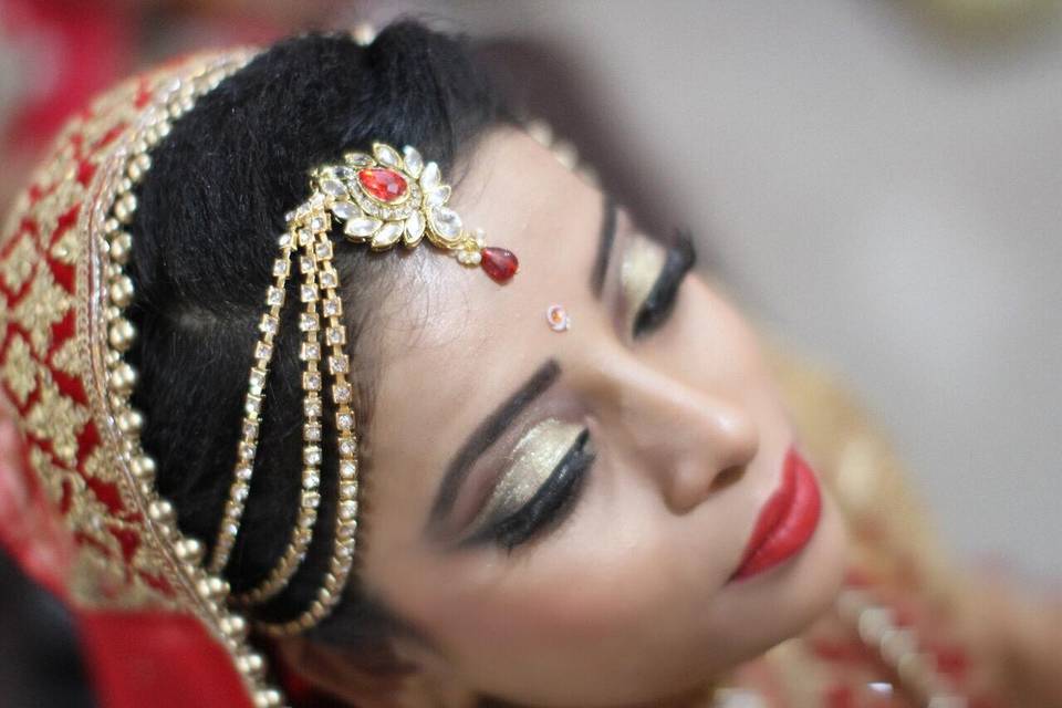 Bridal makeup